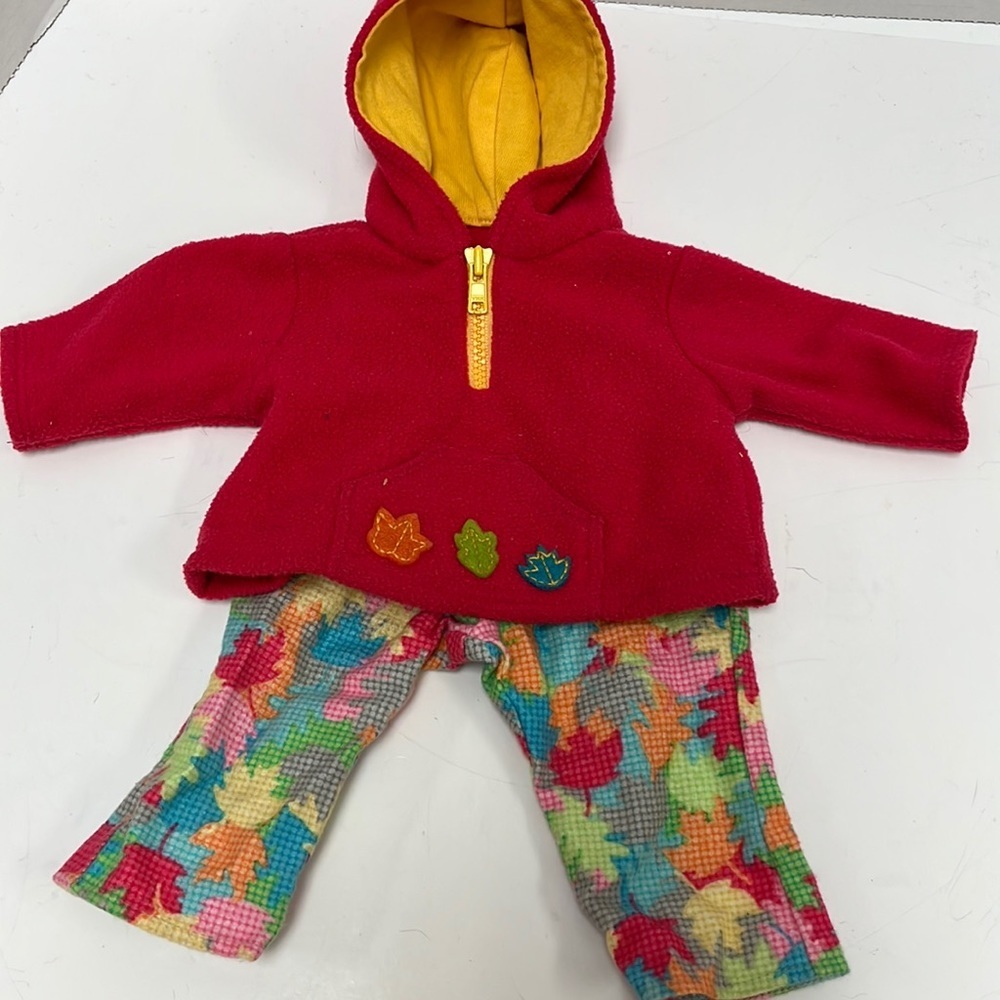 American girl fall leaves outfit.